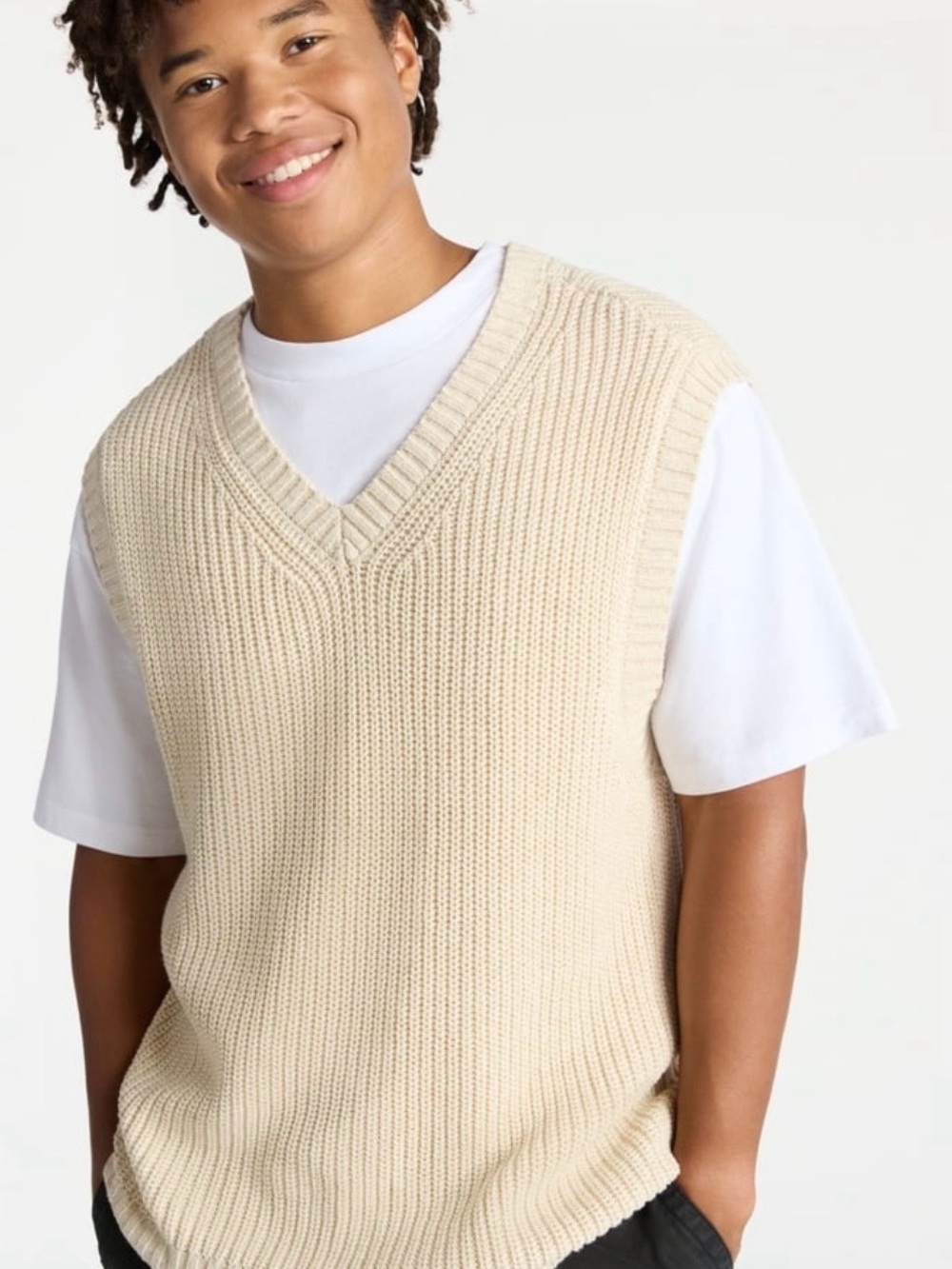 BRAND NEW No Boundaries Men's V-Neck Knit Sweater Vest in Cream
